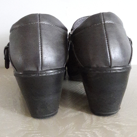 Ankle Boot - Picture 4 of 13